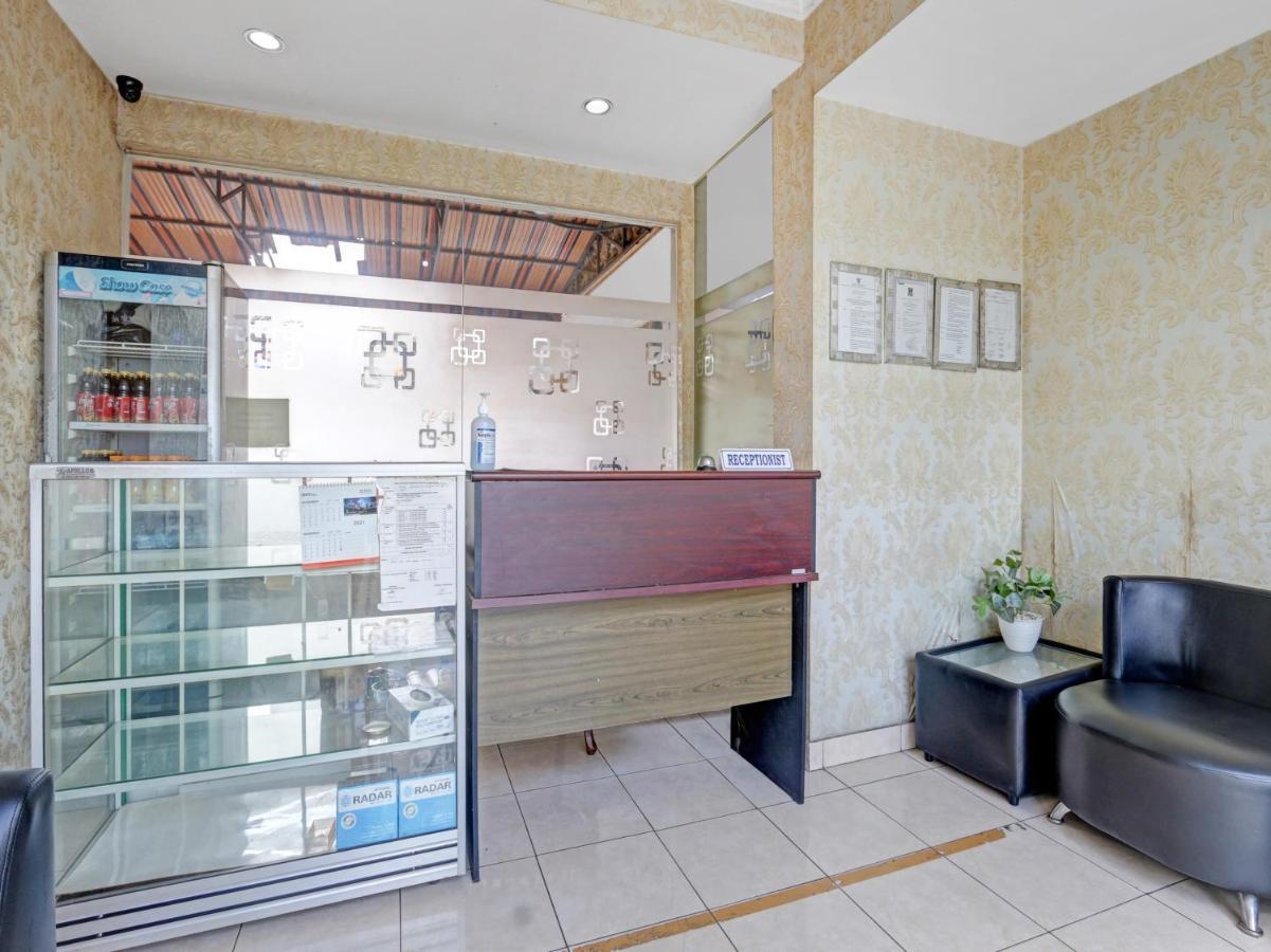 日惹 Oyo 90695 Srikandi Nologaten酒店 外观 照片